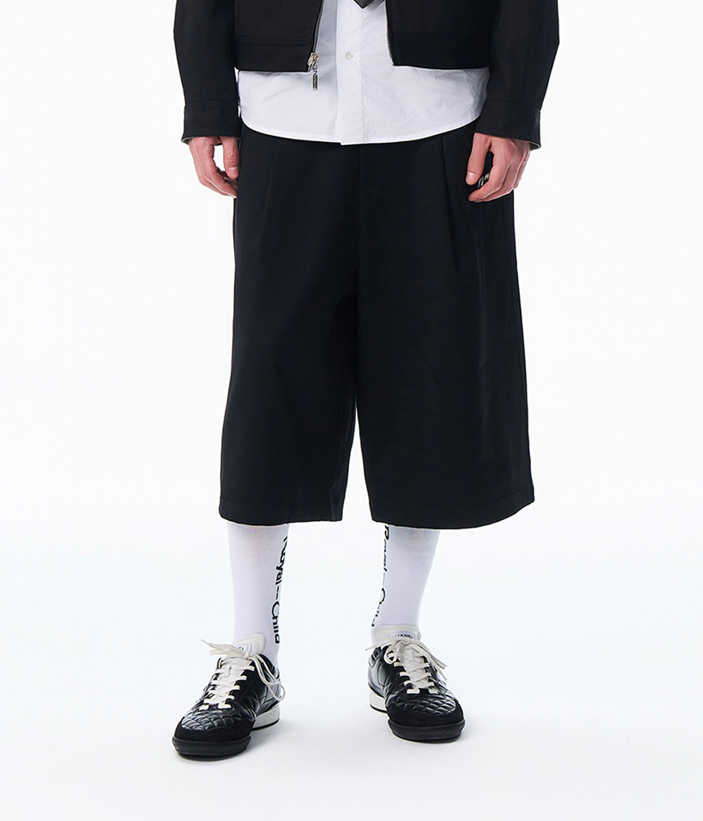 07 Pleated Baggy Shorts Black