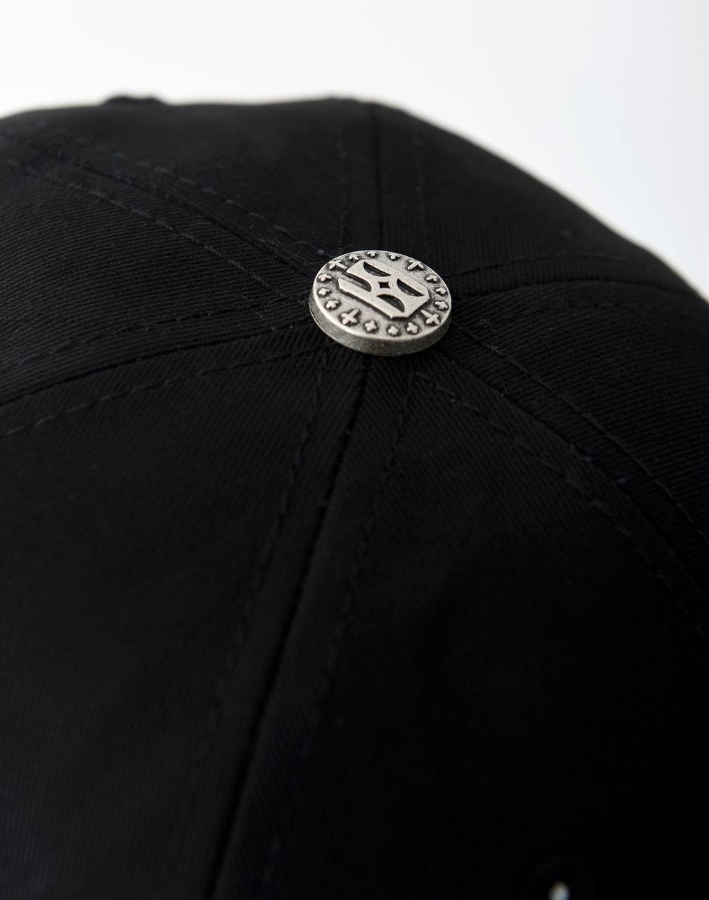 Double Lion Embroidered Baseball Cap-BLK