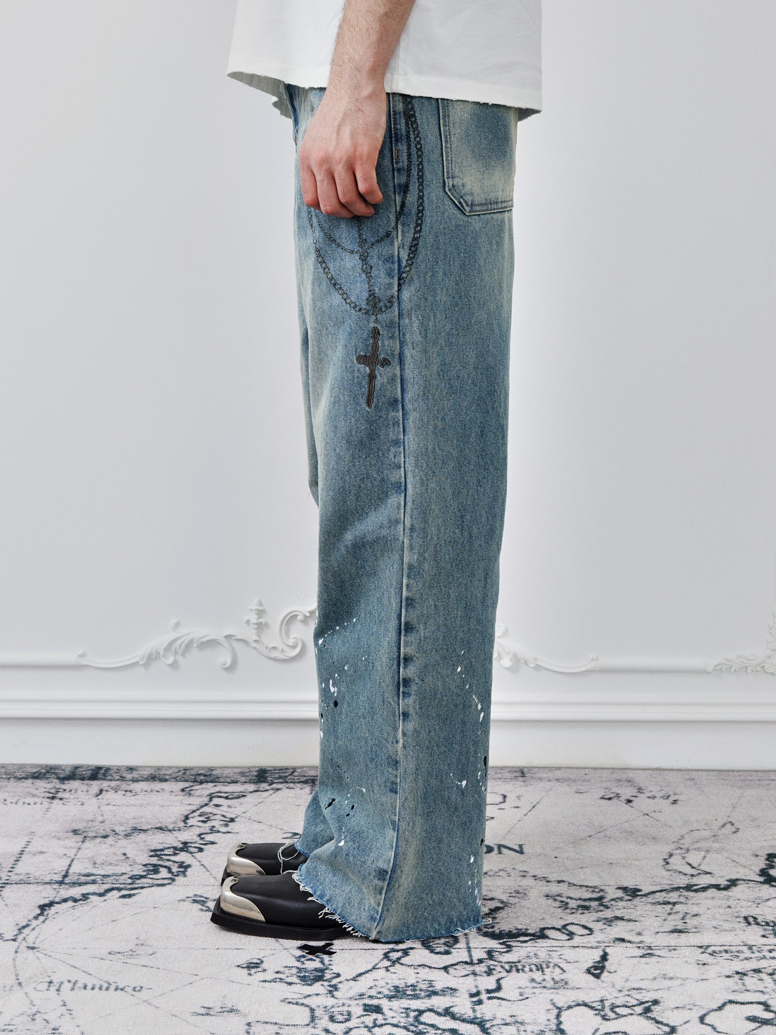 Chain Ink Print Detailed Patch Jeans