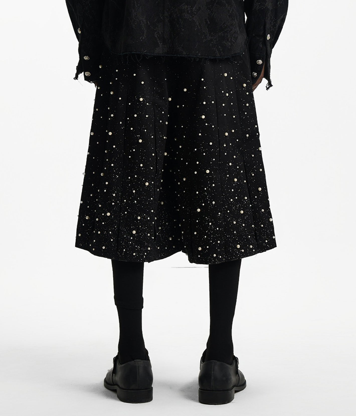 Pearl Pleated Wide Shorts