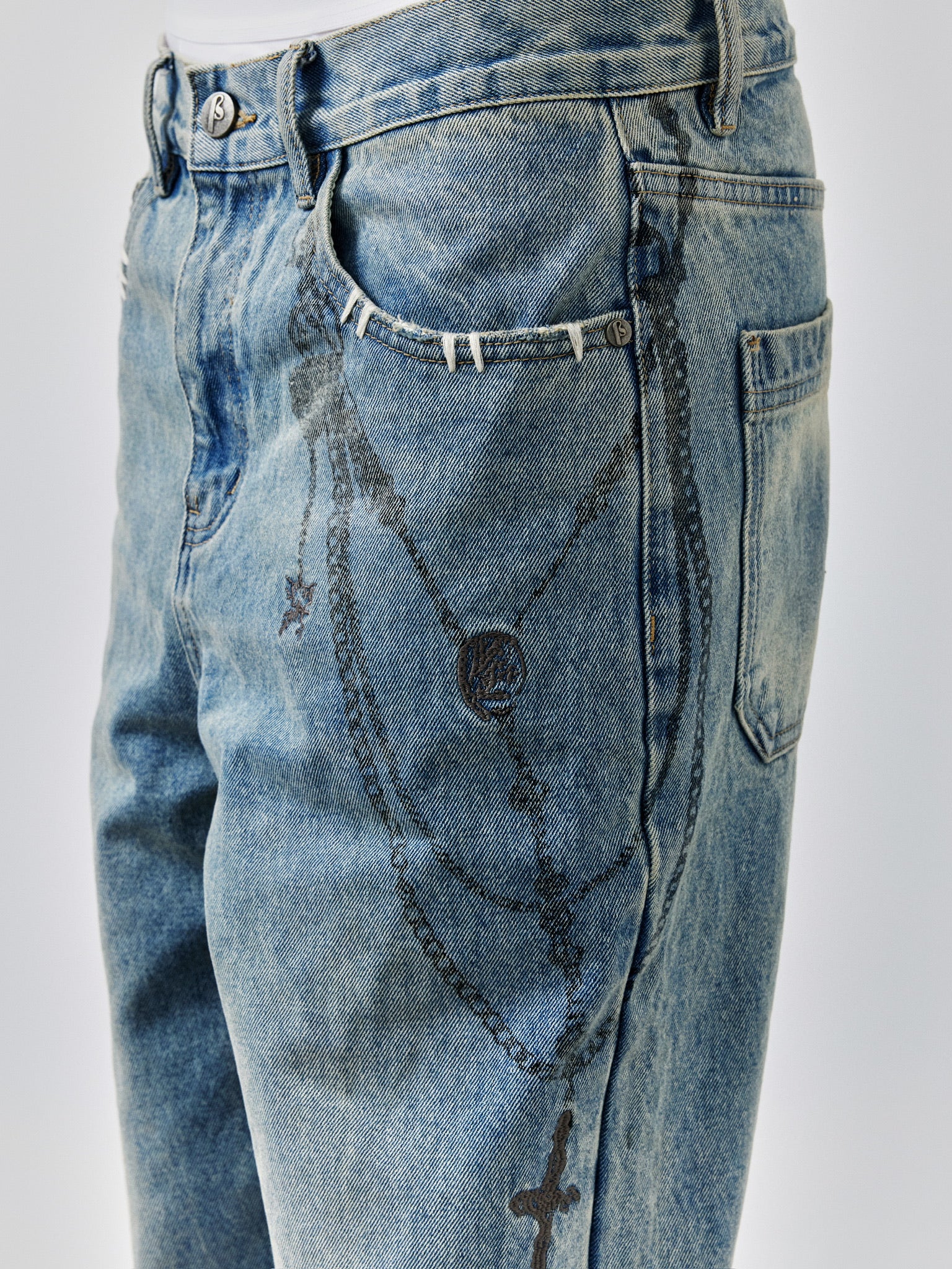 Chain Ink Print Detailed Patch Jeans