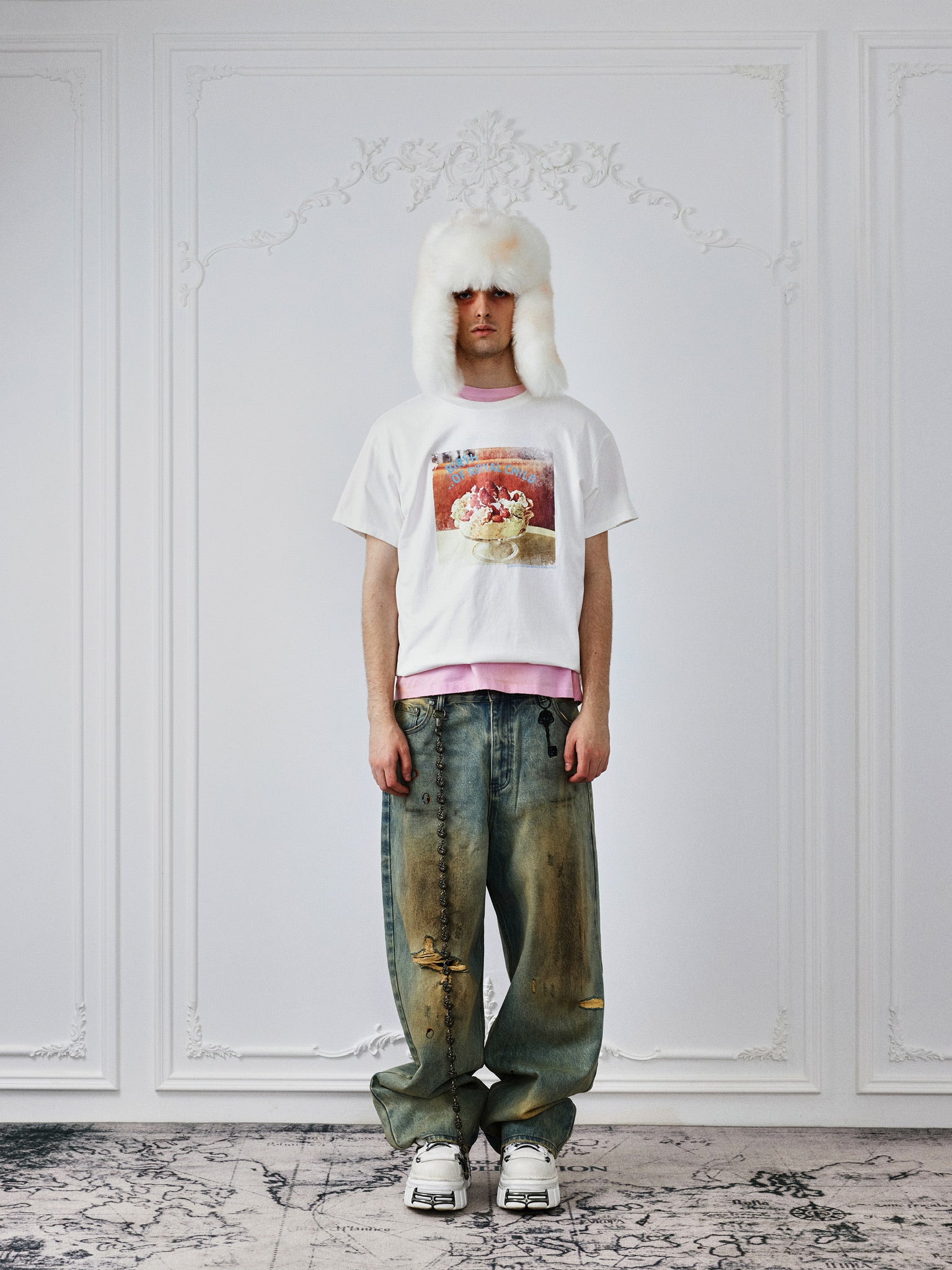 【NOFFICIALNOFFICE】BERRY WHITE CAKE SLICE LACE T-SHIRT Berry Is On Top