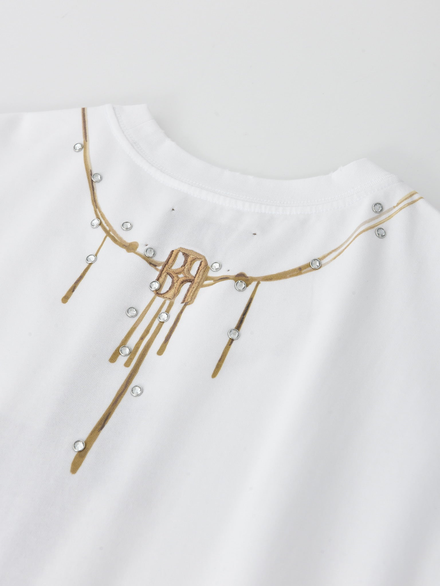 Gemstone Necklace Print T-Shirt in White