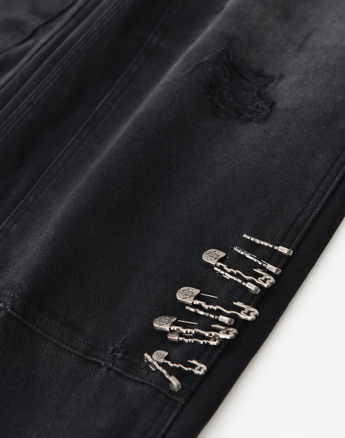 VINTAGE PIN WASHED CARPENTER PANTS IN BLK