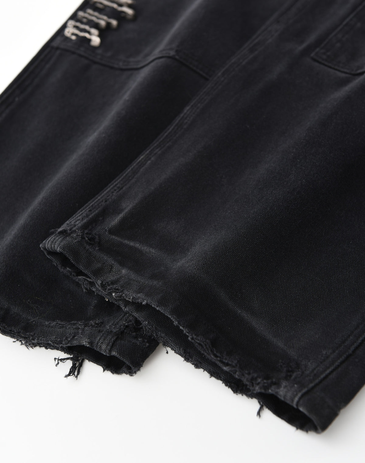 VINTAGE PIN WASHED CARPENTER PANTS IN BLK