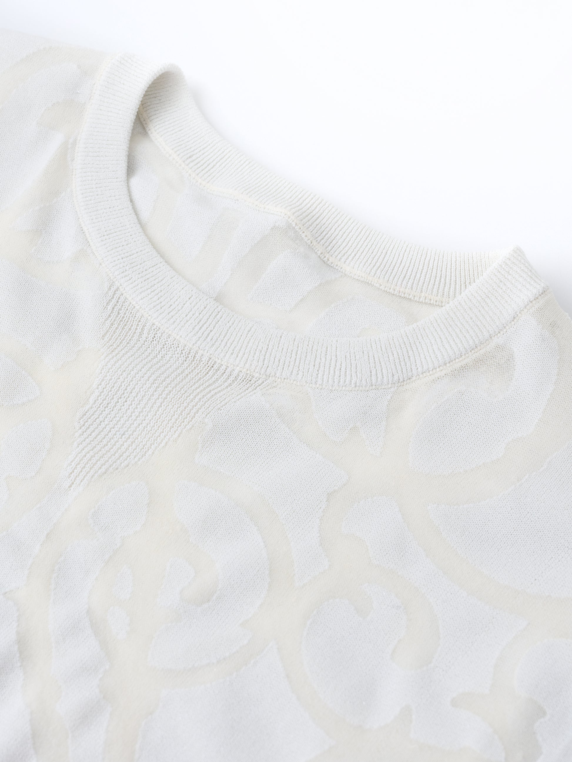 Vine Hallow Long Sleeve Tee