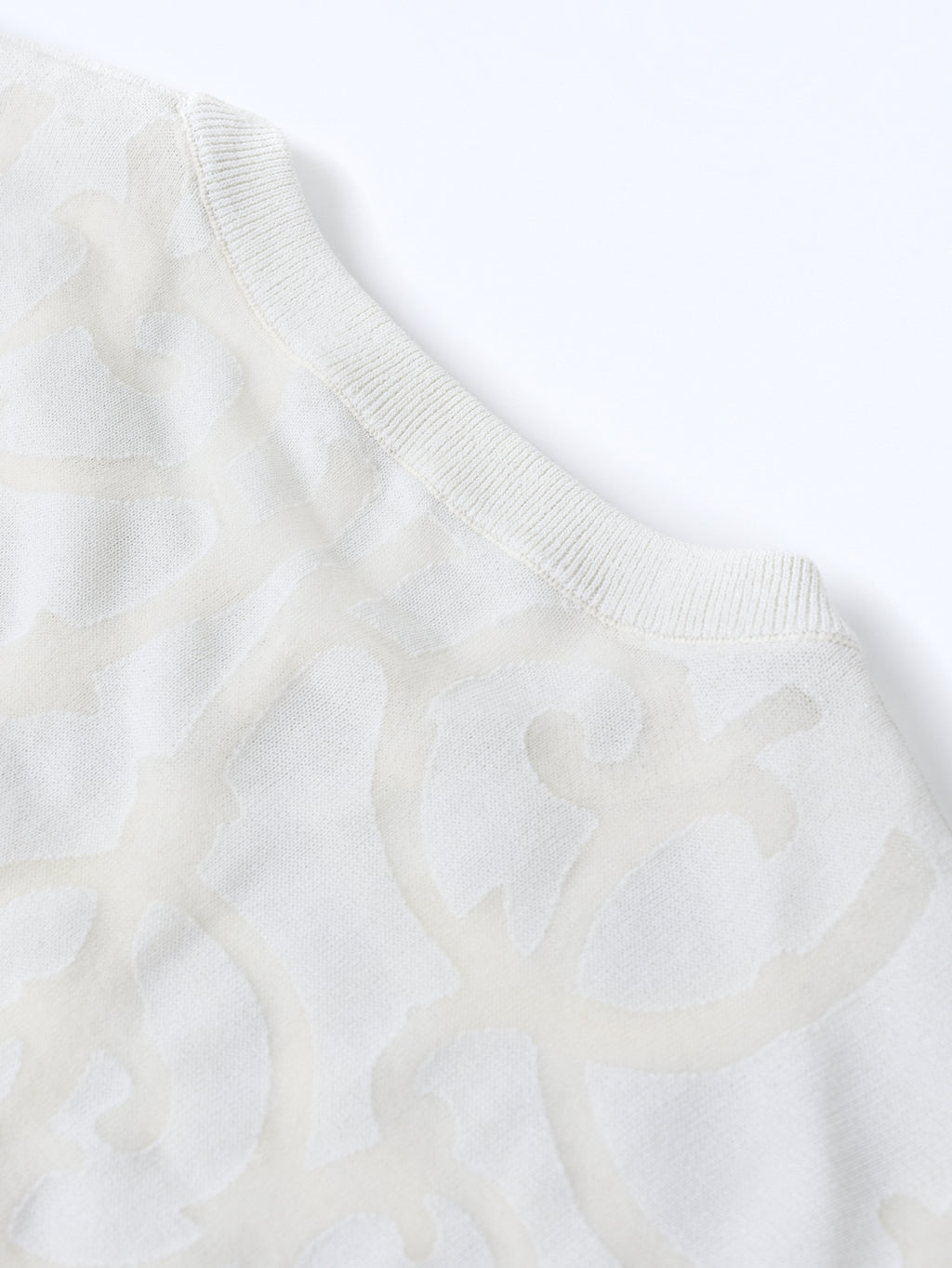 Vine Hallow Long Sleeve Tee