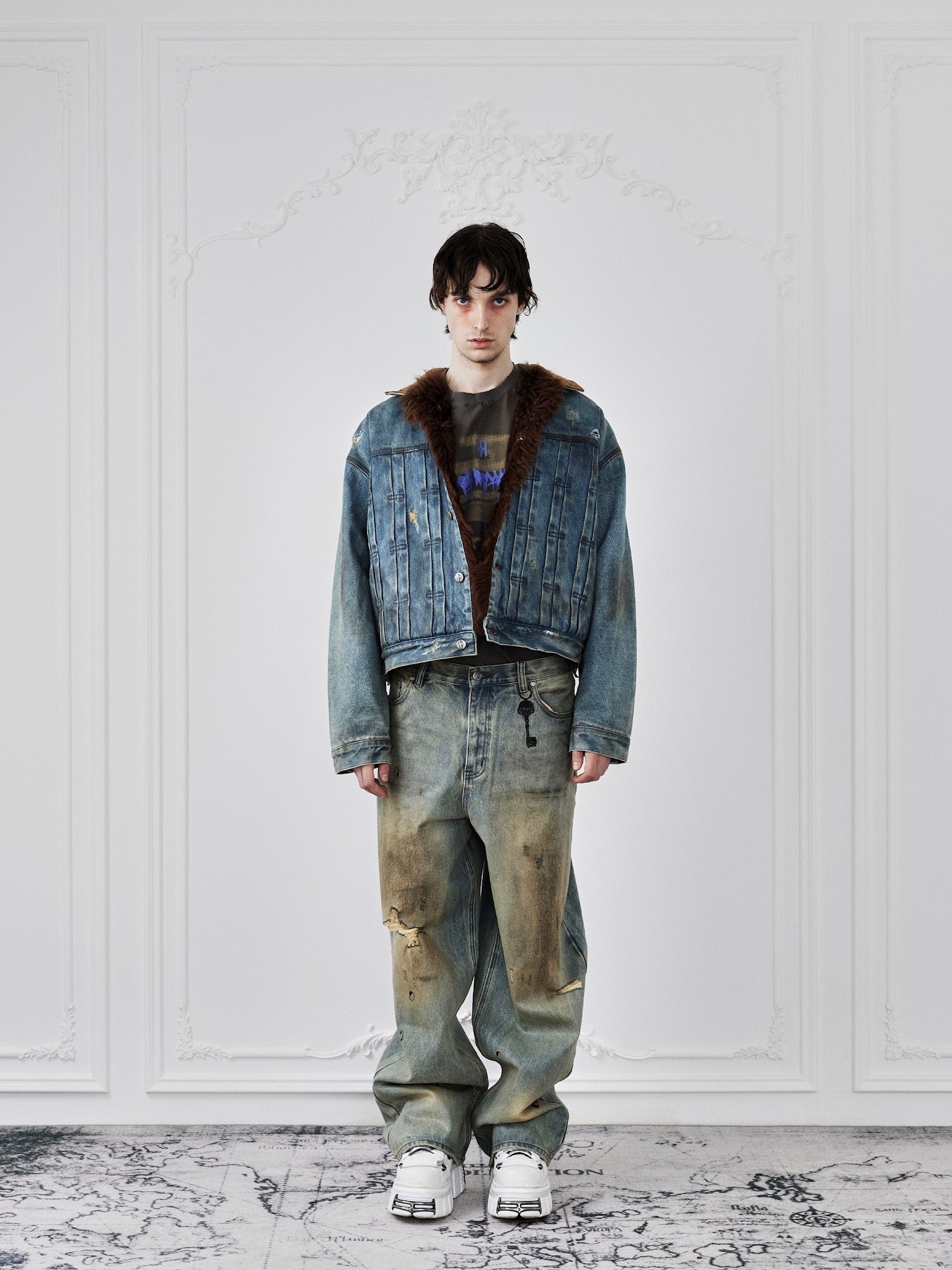 Dirty-Washed Brushing Wax Baggy Denim