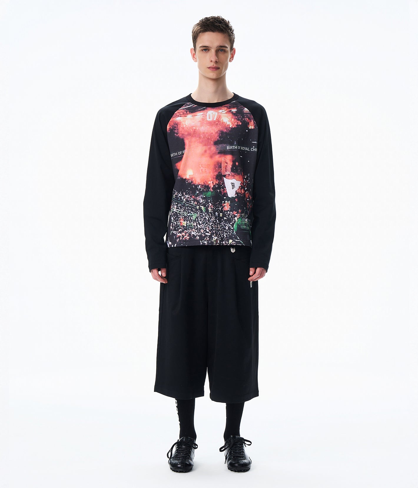 Stadium Flame Raglan Long Sleeve Tee Black