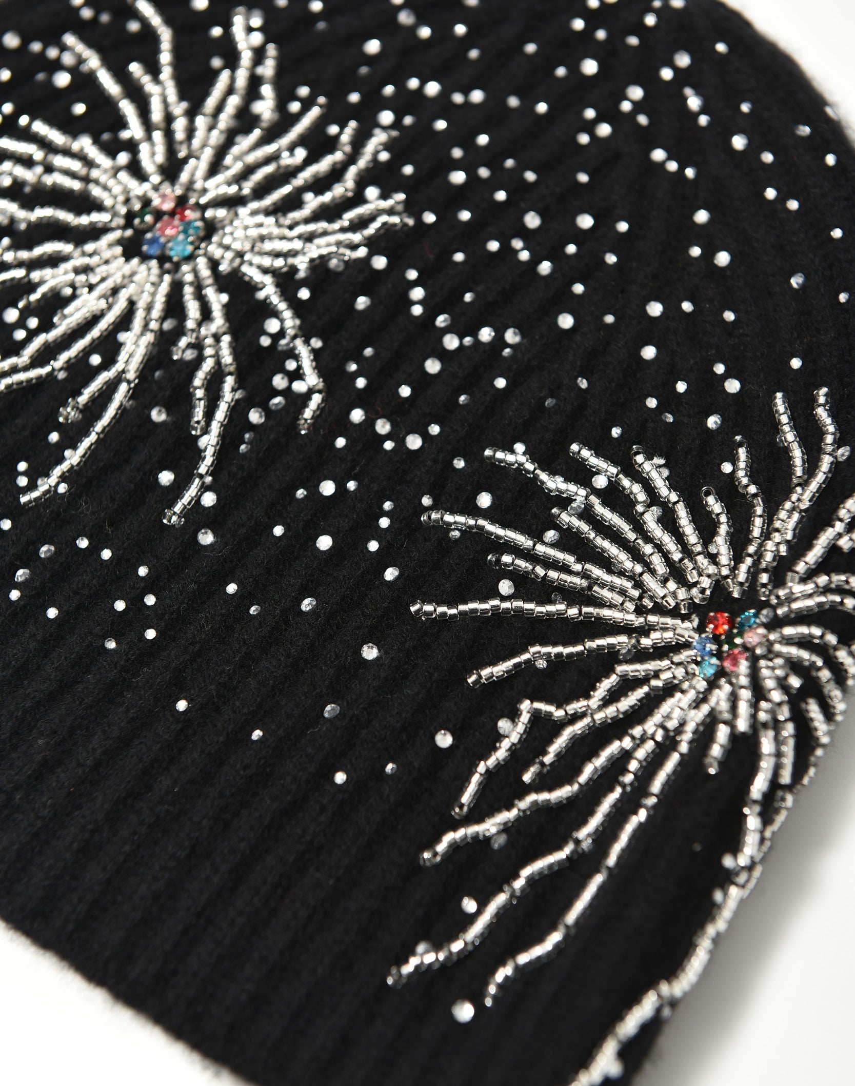 帽子 Firework Embroidered Beaded Beanie Firework Embroidered Beaded Beanie｜Birth Of Royal Child