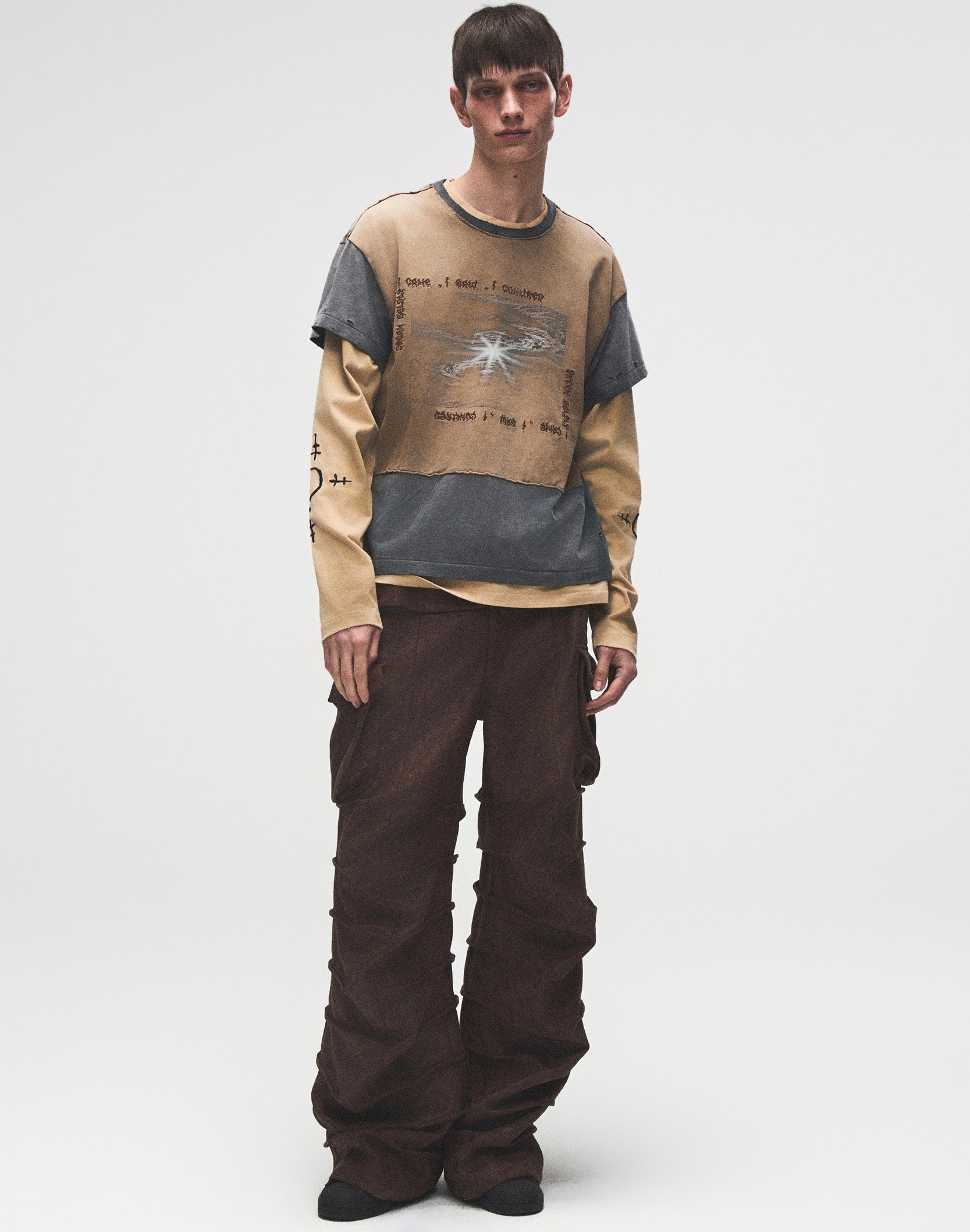 2-IN-1 Distressed Stained Long-sleeve Tee