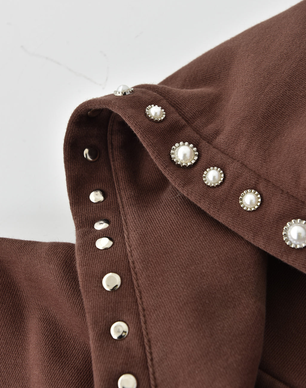 PEARL STUDDED BOXY ZIP HOODIE BROWN