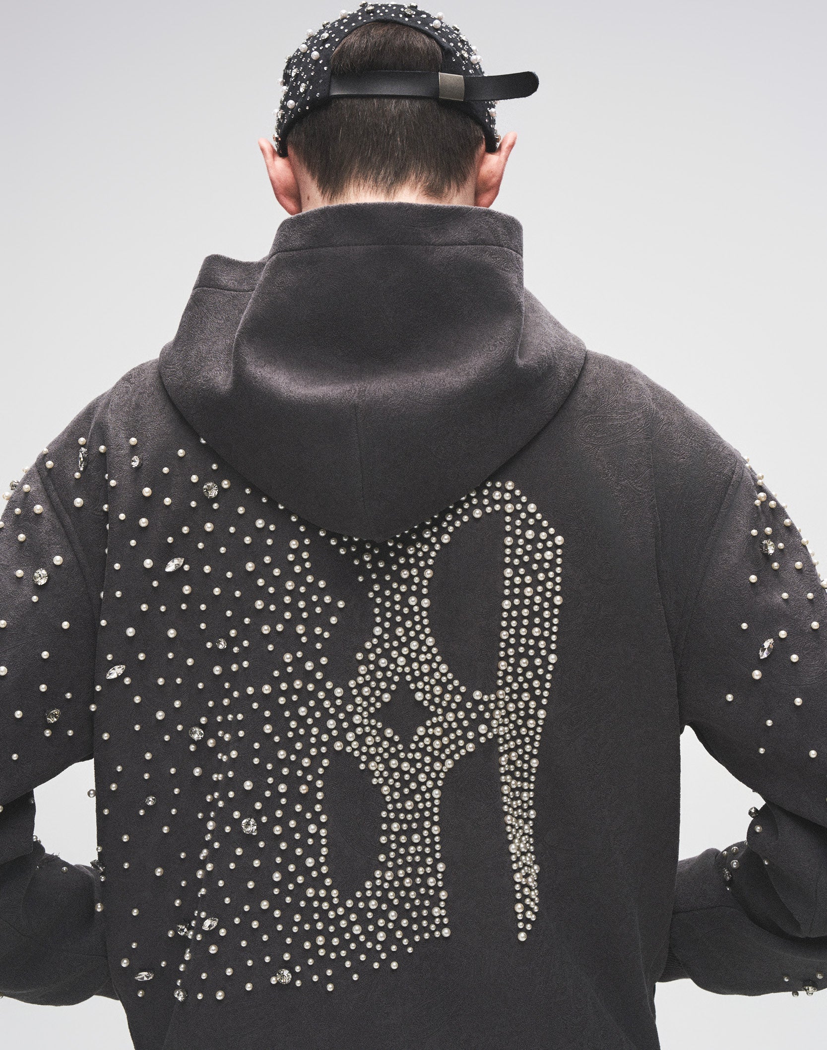 Cashew Blossom Pearl Zipper Hoodie